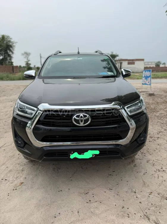 Toyota Hilux 2023 for Sale in Islamabad Image-1