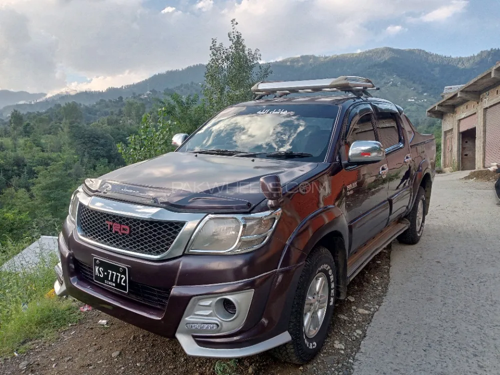 Toyota Hilux 2012 for Sale in Islamabad Image-1