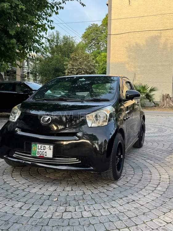 Toyota iQ 2010 for Sale in Lahore Image-1