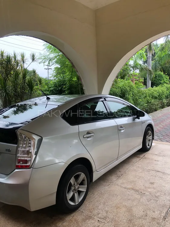 Toyota Prius 2014 for Sale in Faisalabad Image-1