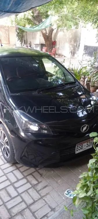 Toyota Vitz 2016 for Sale in Karachi Image-1