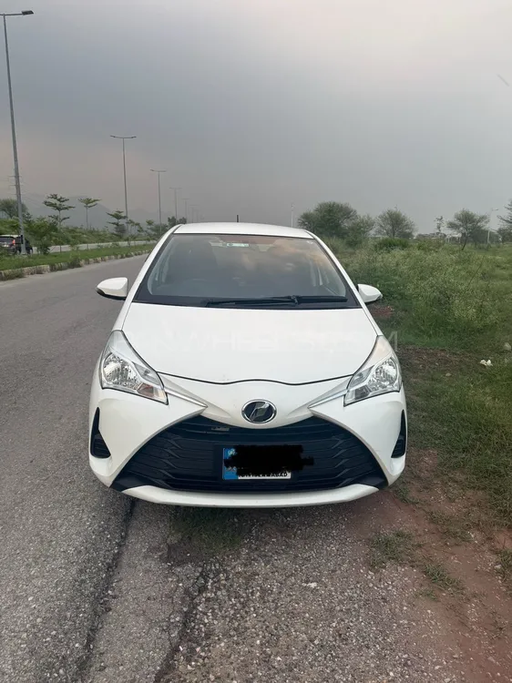 Toyota Vitz 2018 for Sale in Islamabad Image-1
