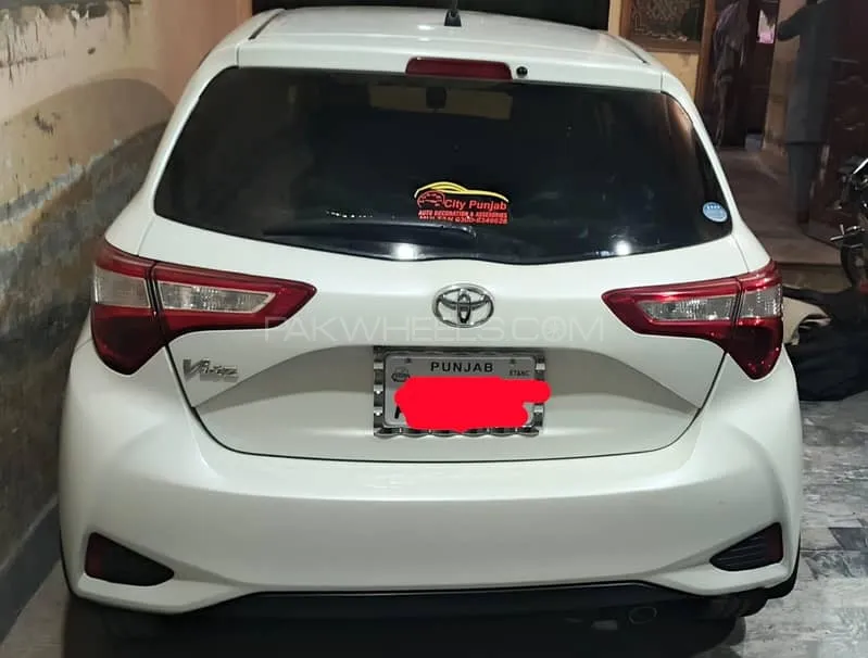 Toyota Vitz 2019 for Sale in Multan Image-1
