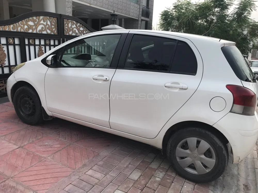 Toyota Vitz 2008 for Sale in Islamabad Image-1