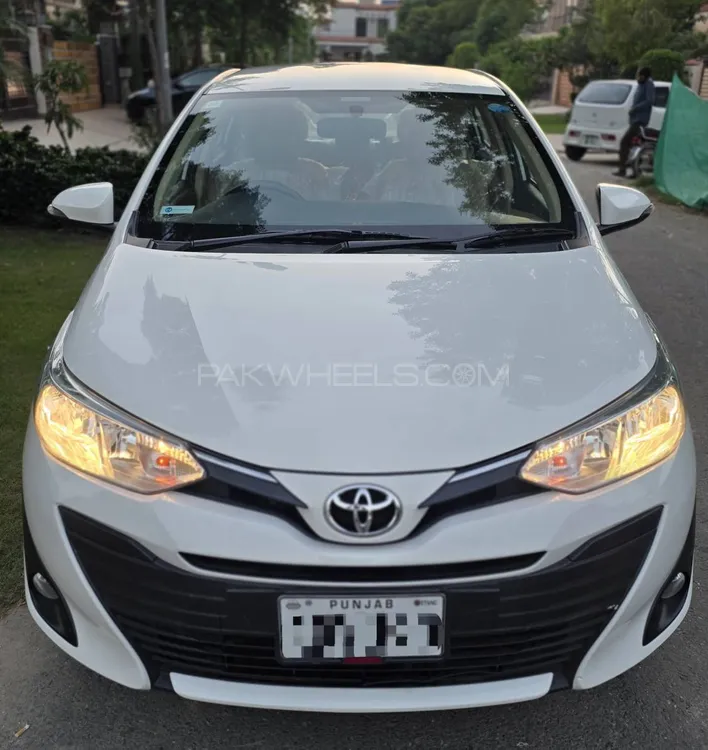 Toyota Yaris Sedan 2021 for Sale in Lahore Image-1