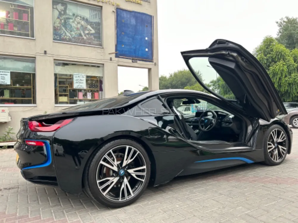 BMW i8 2017 for Sale in Lahore Image-1