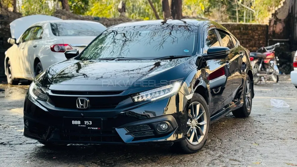 Honda Civic 2020 for Sale in Peshawar Image-1