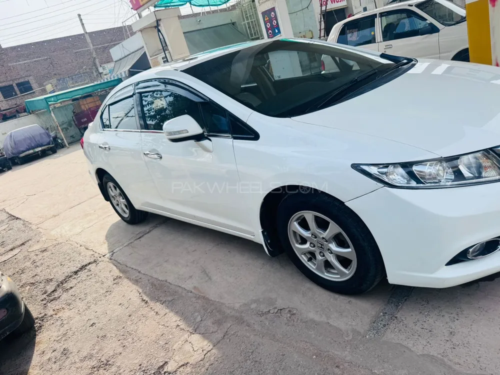 Honda Civic 2015 for Sale in Sahiwal Image-1