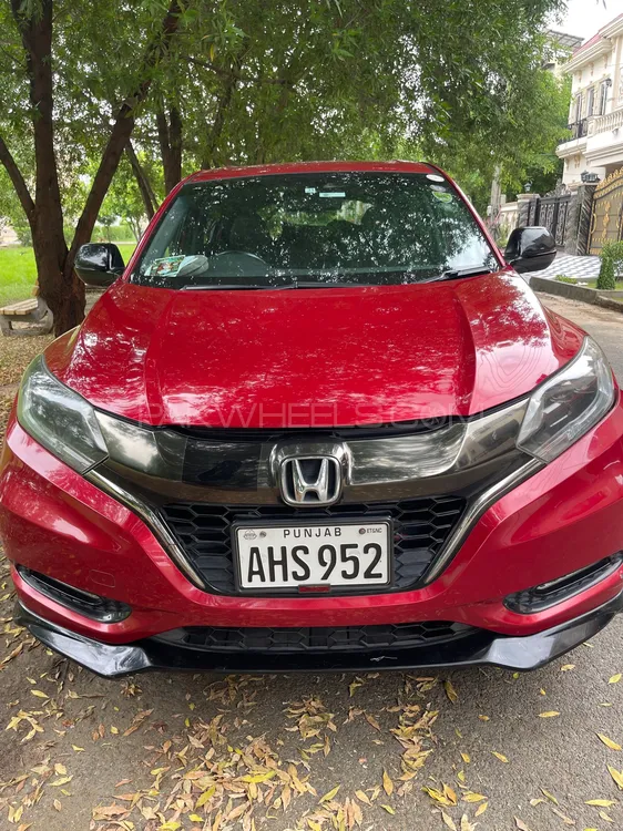 Honda Vezel 2017 for Sale in Lahore Image-1