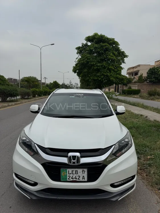 Honda Vezel 2016 for Sale in Peshawar Image-1