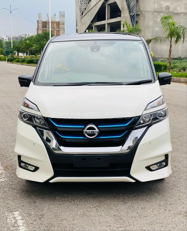Nissan Serena 2019 for Sale in Islamabad Image-1