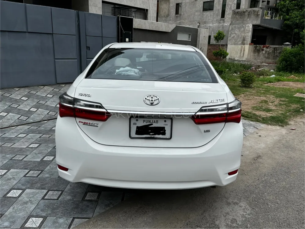 Toyota Corolla 2020 for Sale in Lahore Image-1