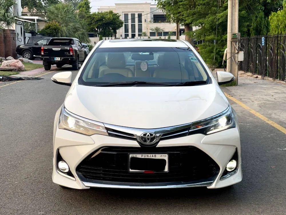 Toyota Corolla 2021 for Sale in Faisalabad Image-1