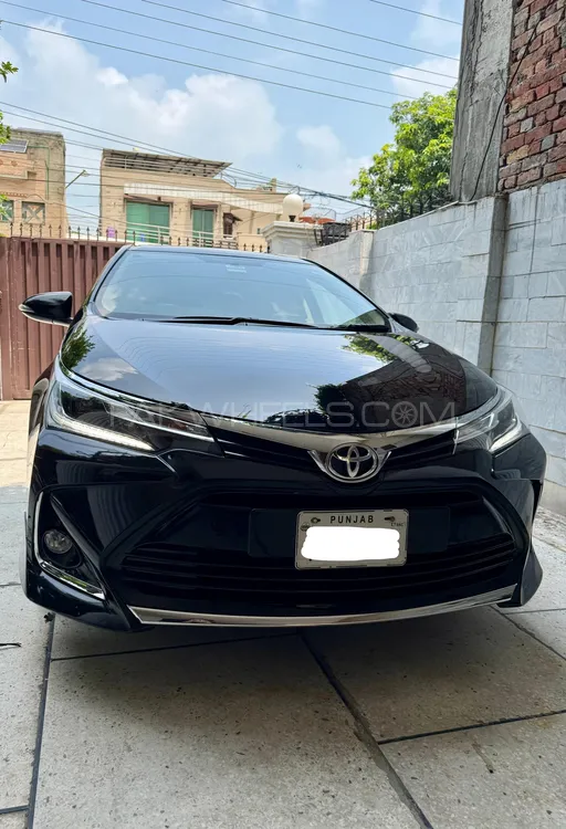 Toyota Corolla 2021 for Sale in Lahore Image-1