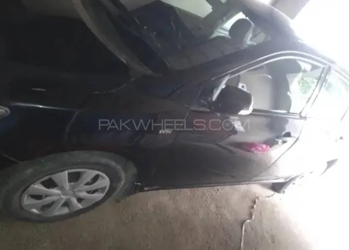Toyota Corolla 2010 for Sale in Rahim Yar Khan Image-1
