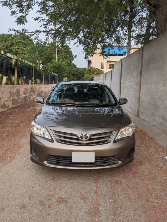 Toyota Corolla 2014 for Sale in Karachi Image-1