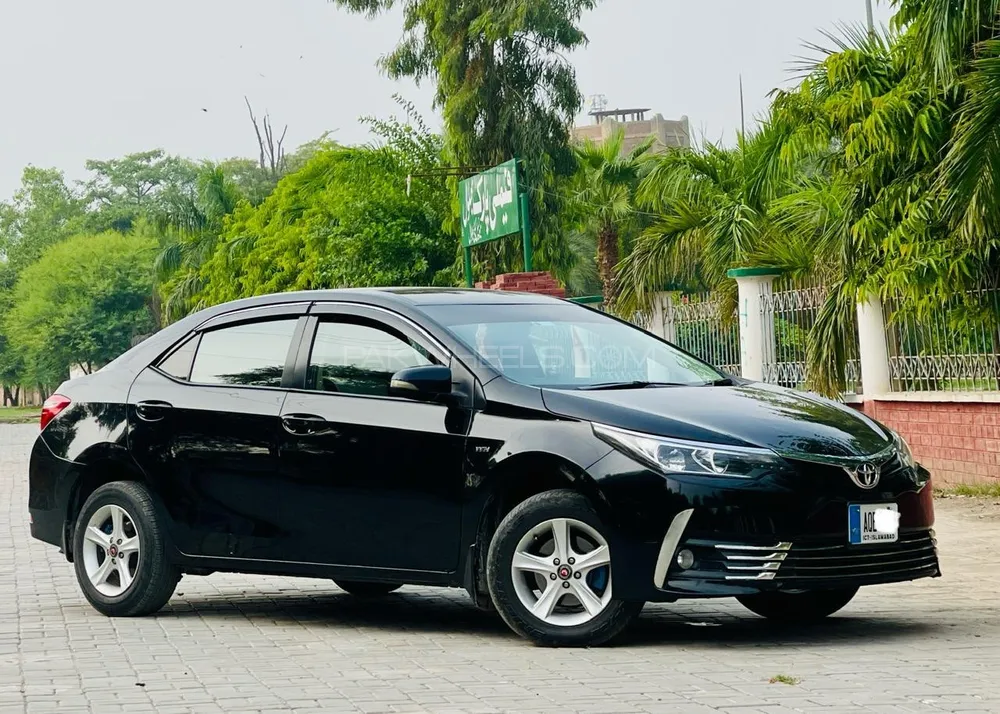 Toyota Corolla 2020 for Sale in Bhalwal Image-1