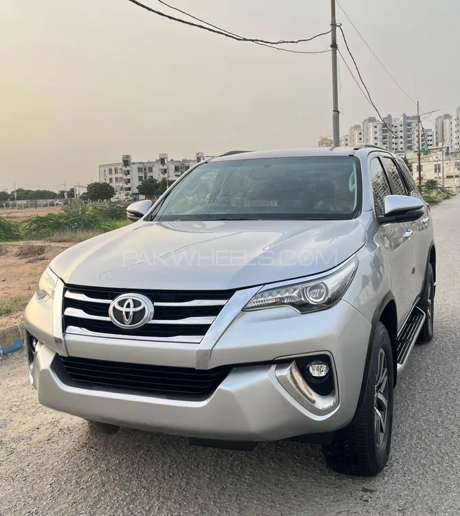 Toyota Fortuner 2018 for Sale in Karachi Image-1