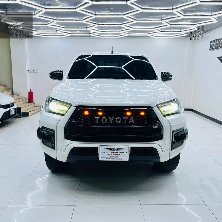 Toyota Hilux 2023 for Sale in Islamabad Image-1