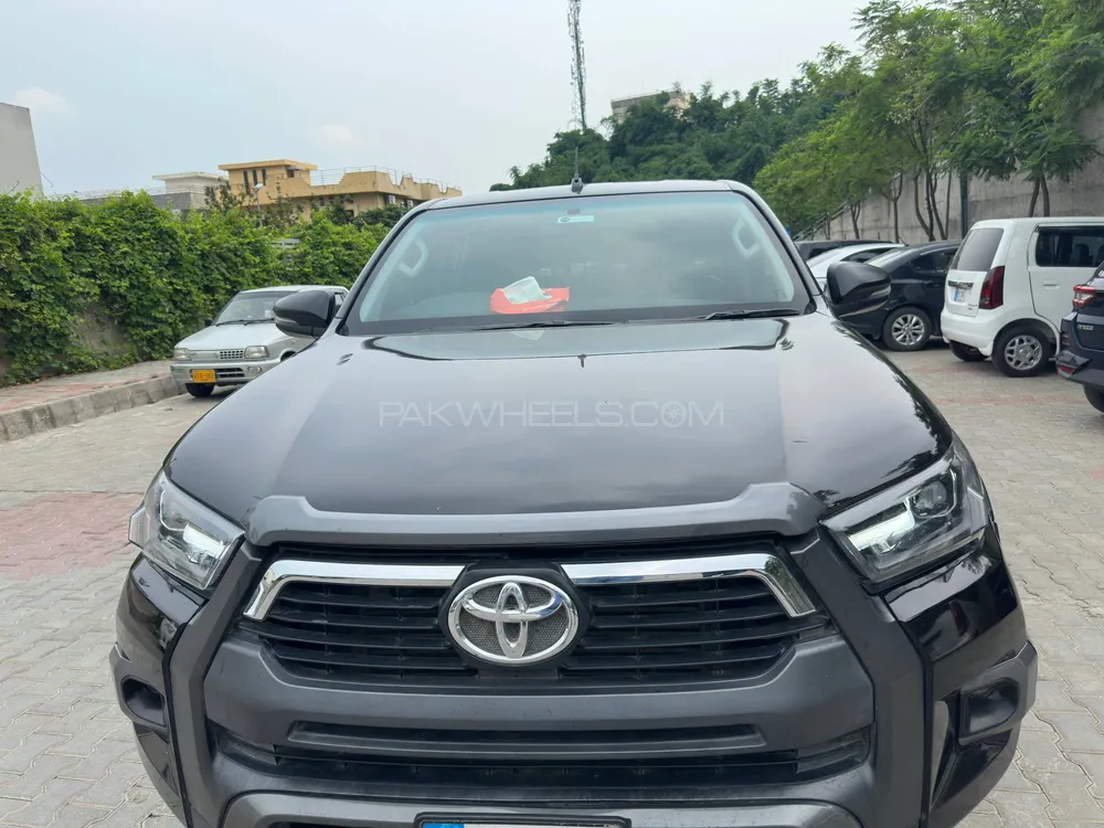 Toyota Hilux 2020 for Sale in Islamabad Image-1