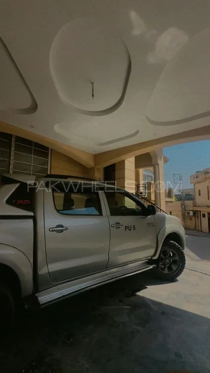 Toyota Hilux 2005 for Sale in Islamabad Image-1