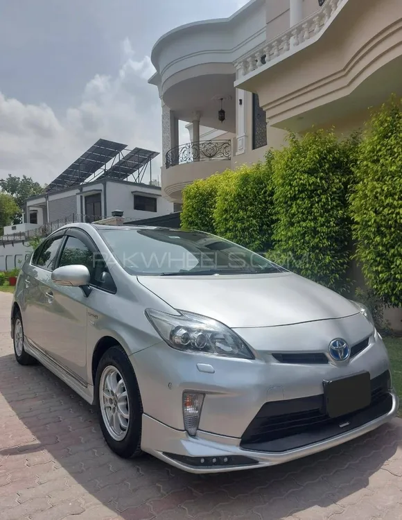 Toyota Prius 2012 for Sale in Bahawalpur Image-1