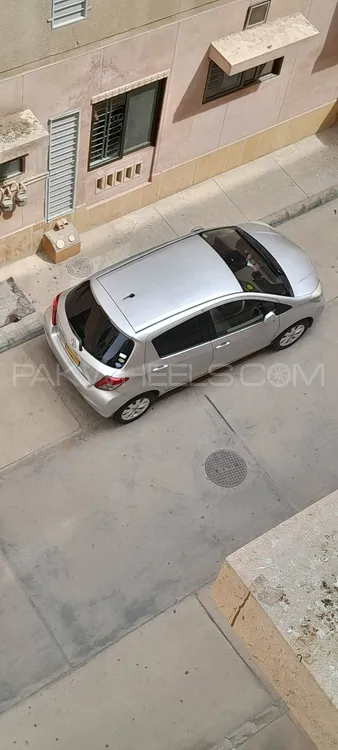 Toyota Vitz 2013 for Sale in Karachi Image-1