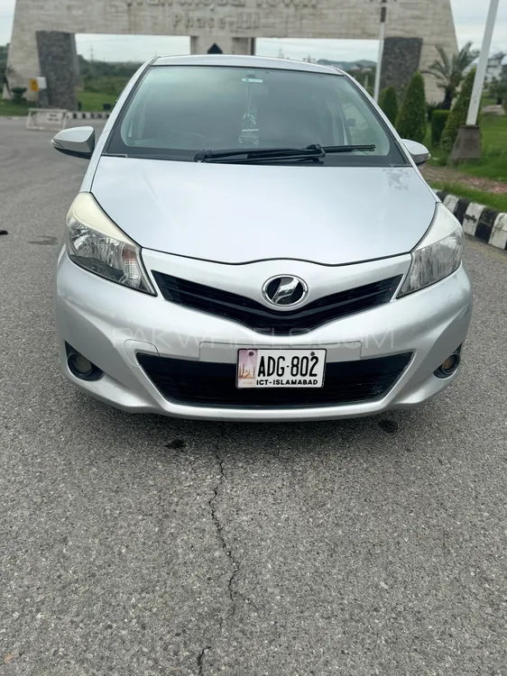 Toyota Vitz 2013 for Sale in Wah cantt Image-1