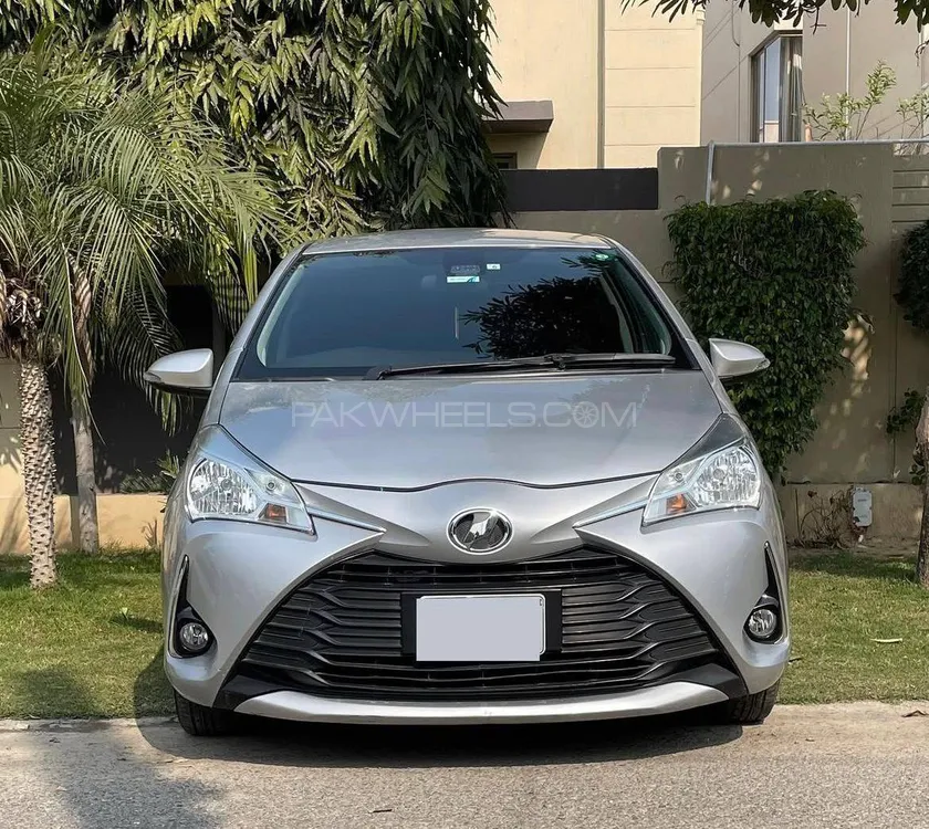 Toyota Vitz 2018 for Sale in Lahore Image-1