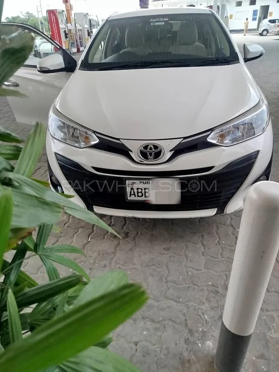 Toyota Yaris Sedan 2020 for Sale in Multan Image-1