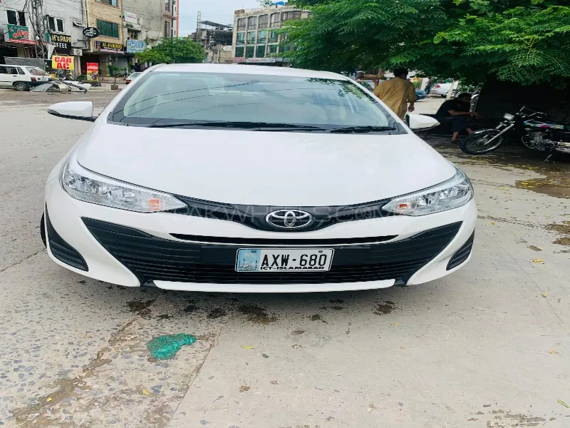 Toyota Yaris Sedan 2020 for Sale in Islamabad Image-1