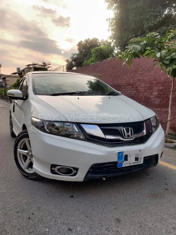 Honda City 2017 for Sale in Islamabad Image-1