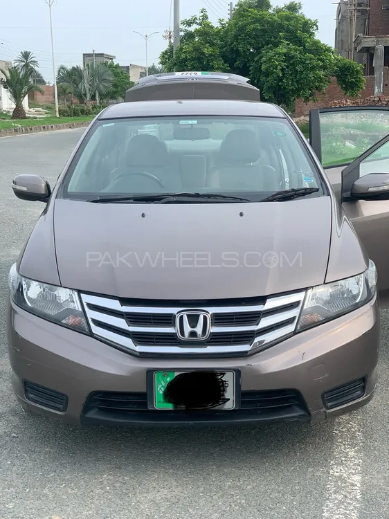 Honda City 2015 for Sale in Faisalabad Image-1