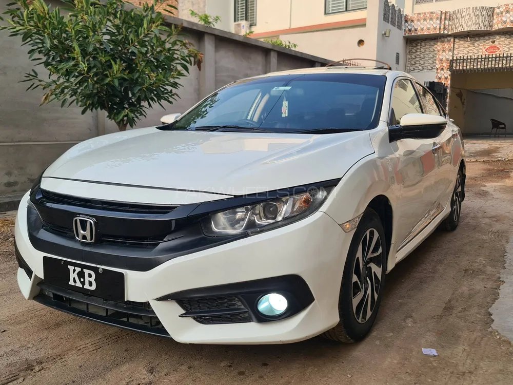 Honda Civic 2017 for Sale in Chiniot Image-1