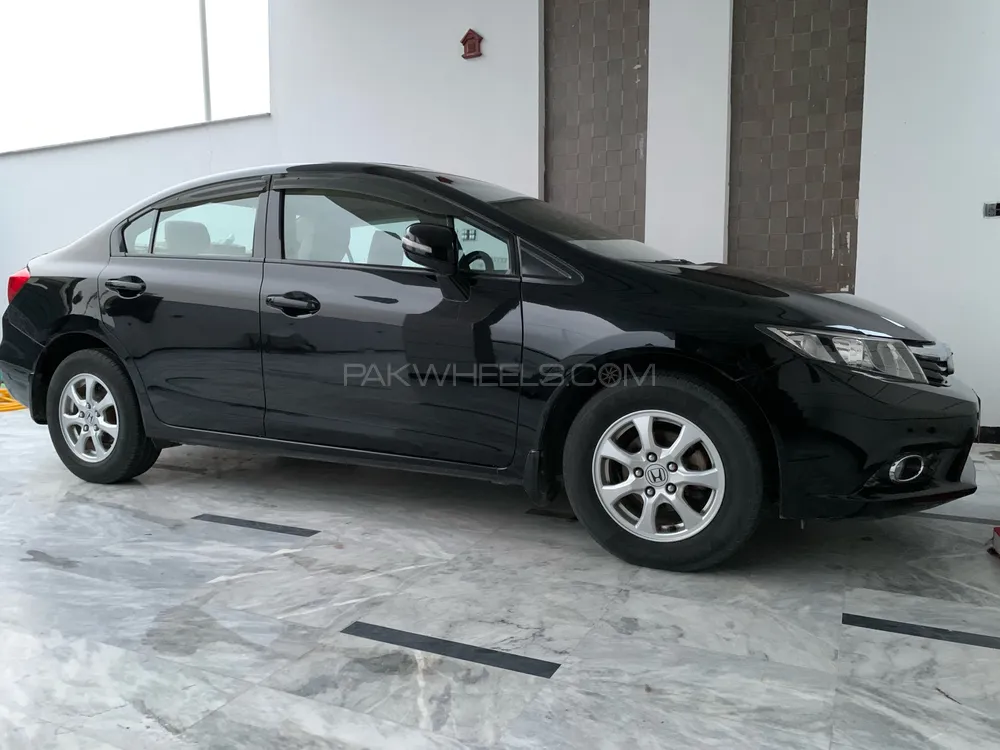 Honda Civic 2015 for Sale in Peshawar Honda Civic 2015 for Sale in Peshawar Image-8