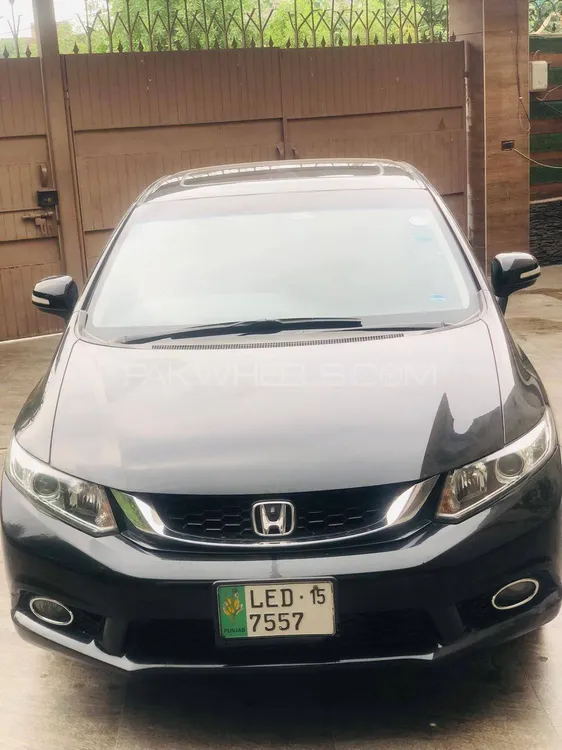 Honda Civic 2015 for Sale in Lahore Image-1