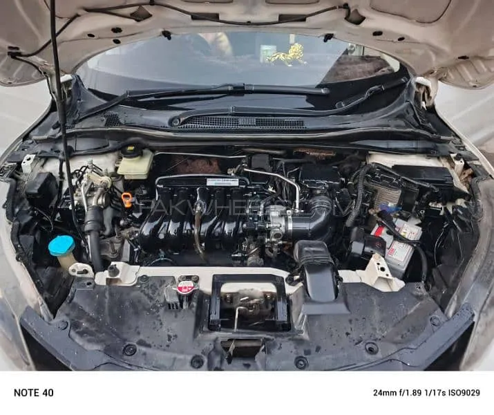 Honda Vezel 2018 for Sale in Rahim Yar Khan Image-1