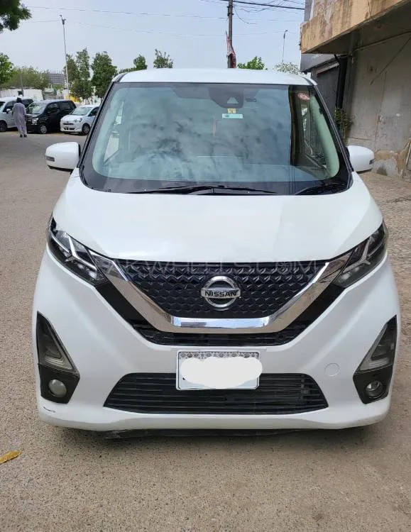 Nissan Dayz Highway Star 2019 for Sale in Karachi Image-1