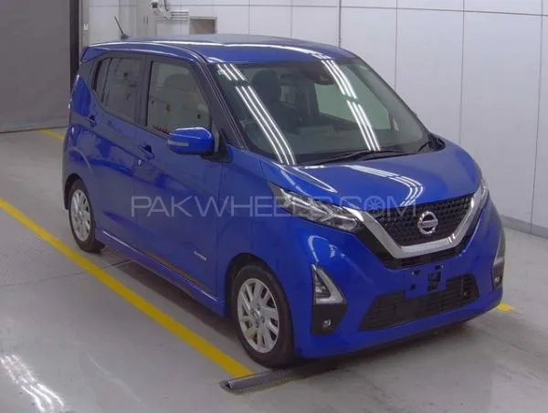 Nissan Dayz Highway Star 2022 for Sale in Lahore Image-1
