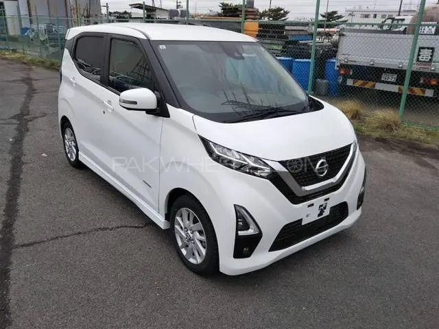 نسان ڈیز 2022 for Sale in کراچی Image-1