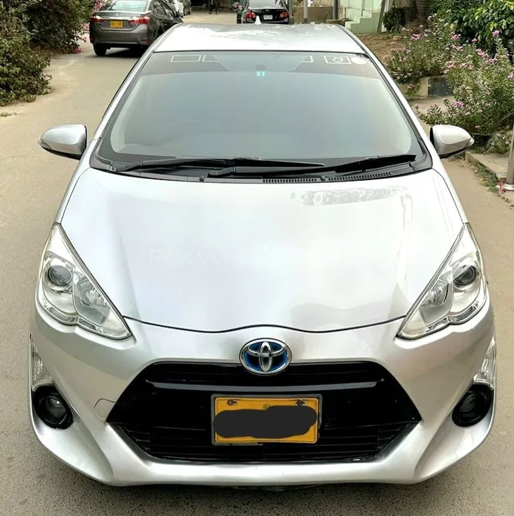 Toyota Aqua 2015 for Sale in Karachi Image-1
