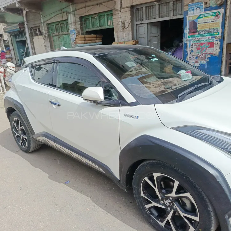 Toyota C-HR 2017 for Sale in Hyderabad Image-1