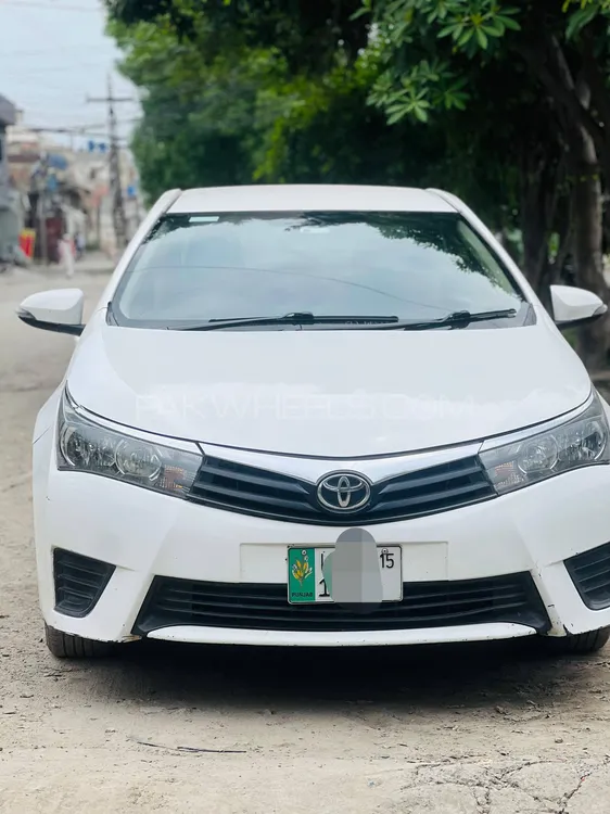 Toyota Corolla 2015 for Sale in Lahore Image-1