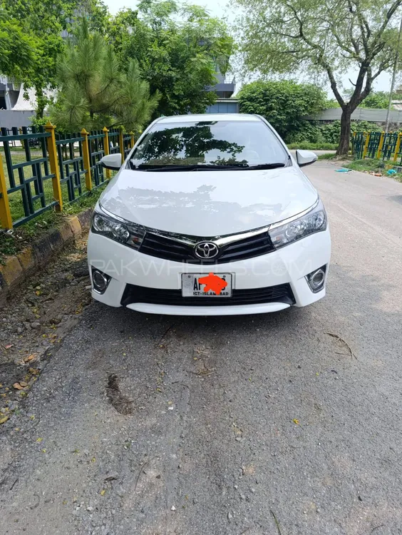 Toyota Corolla 2017 for Sale in Islamabad Image-1