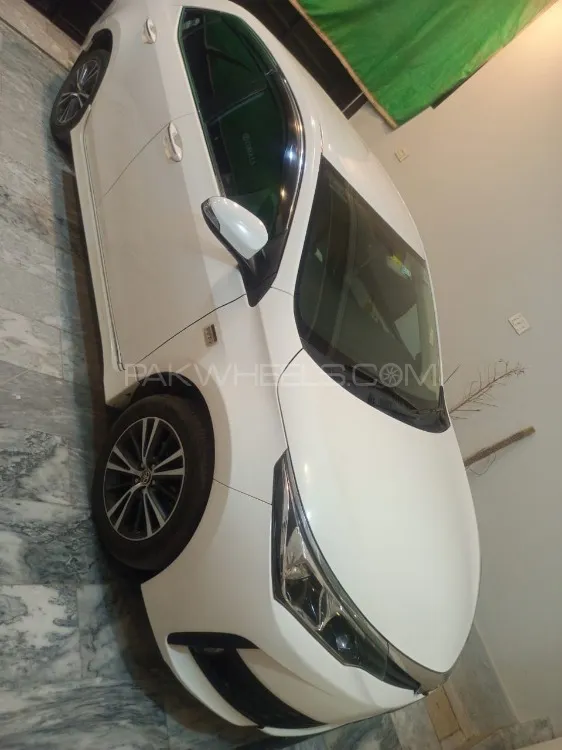 Toyota Corolla 2020 for Sale in Vehari Image-1
