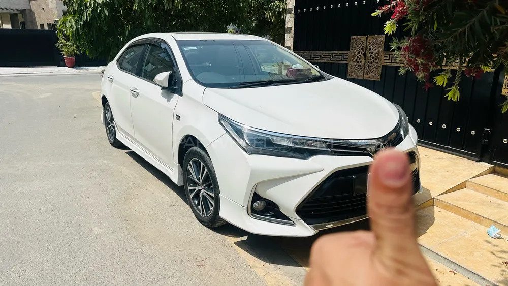 Toyota Corolla 2018 for Sale in Lahore Image-1