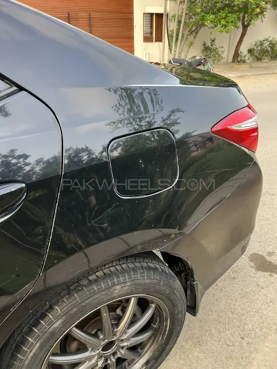 Toyota Corolla 2017 for Sale in Karachi Image-1