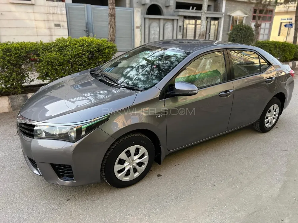 Toyota Corolla 2015 for Sale in Peshawar Toyota Corolla 2015 for Sale in Peshawar Image-4