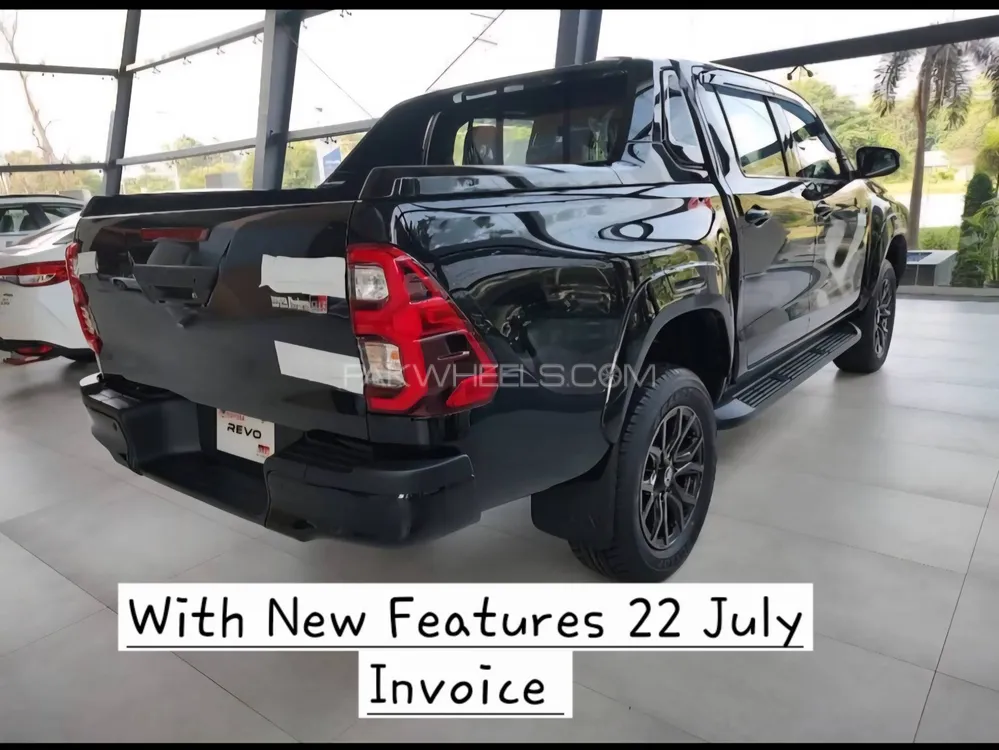 Toyota Hilux 2025 for Sale in Lahore Image-1