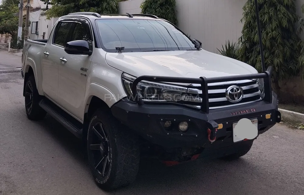 Toyota Hilux 2020 for Sale in Multan Image-1